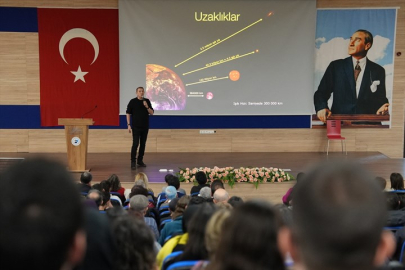 Denizli’de “Evrenin Doğumu ve Ölümü” konferansı