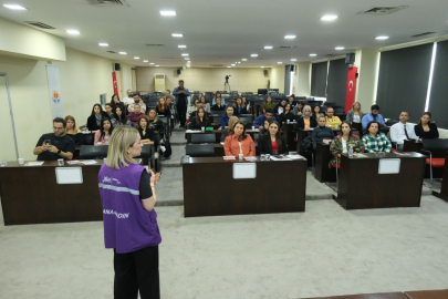 Adana’da “Okul Öncesi Dönemde Dijital Şiddet Ve Güvenli Teknoloji Kullanımı” semineri