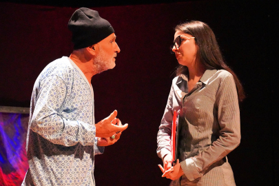 Ankara Keçiören'de 'Deliler Koğuşu' yüreklere dokundu