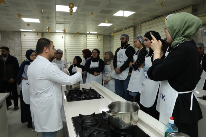 KAYMEK yabancı öğrencilere Kayseri lezzetlerini öğretiyor