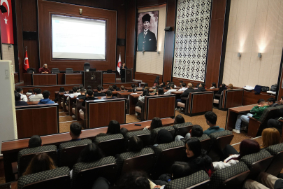 Ankara Keçiören'de stajyer öğrencilere sağlık eğitimi