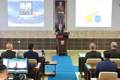  Ege Ordusu ve DEÜ’den “Yapay Zekâ ve İnsan” paneli