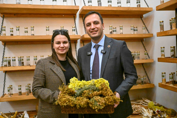 İzmir Bornova’da bin on dokuz yerel tohum güvende