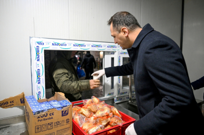 Bornova’da soğuk günlere karşı sıcak dayanışma