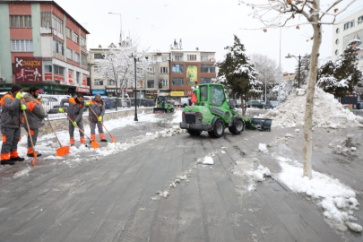 Kayseri Melikgazi hız kesmeden kar temizliği