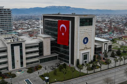 Bursa Büyükşehir, şehri Türk bayraklarıyla donatıyor
