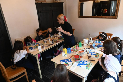 Bozüyük'te çocuklara özel sanat atölyesi