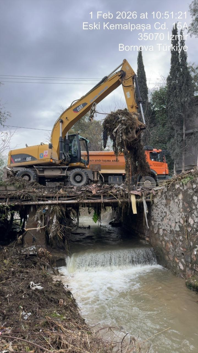 Sağanak yağışta İzmir teyakkuzda