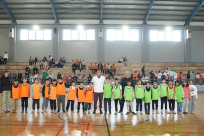 Denizli’de ‘Sınıflar Arası Futsal Turnuvası’nda heyecan sürüyor
