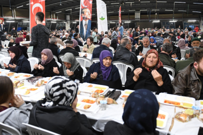 Bursa Osmangazi’de ramazan coşkusu meydanlara taşıyor
