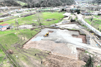Gölcük Spor Kompleksi'ne ilk kazma vuruldu