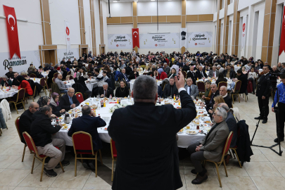 Ankara Keçiören'de emekli askerler aynı sofrada