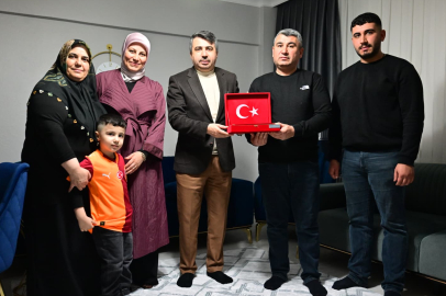 Bursa Yıldırım'da Başkan Yılmaz'da şehit ailesine ziyaret