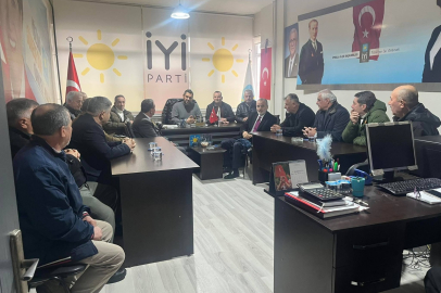 İYİ Parti heyeti İpsala’da esnafın nabzını tuttu