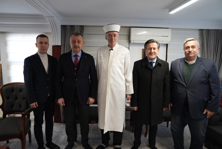 Kocaeli'den Balkanlar’da soydaşlarla iftar buyukakin balkanlarda soydaslarla iftar sofrasinda 14 1771990633 499