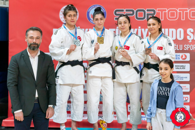 Konya bisiklette zirvede, judoda kürsüde 2 Konya bisiklette zirvede, judoda kürsüde hfstmzmtmr3udp8r27buzyv5cnkptqgeww9xjlhh 1772013593 785