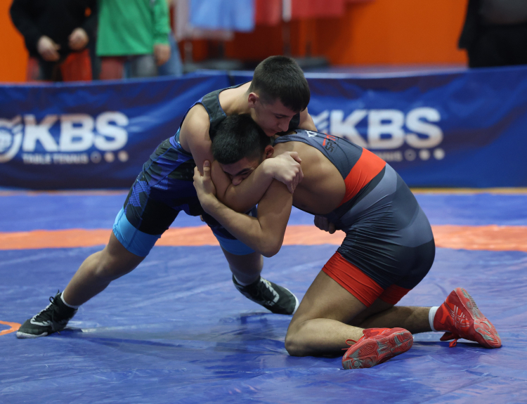 Bursa Büyükşehirli güreşçiler madalyaları topladı bbsk7849 1772447494 730