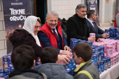 Trabzon'da binlerce çocuk Ramazan’ı 'Tekne Orucu'yla tanıdı