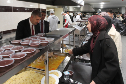 Ağrı'da Rektör Gülçin öğrencilerle buluştu