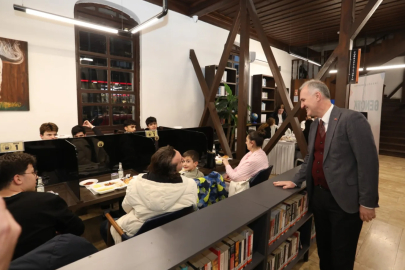 Bursa İnegöl’de Başkan Taban öğrencilerle buluştu