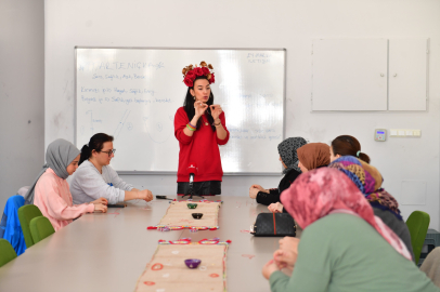 Bursa Osmangazi'de baharı müjdeleyen atölye