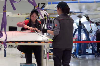 Gökyüzüne kadın imzası