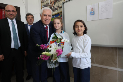 Arkadaşlarına söz verdi, Başkan Bozbey’i sınıfa getirdi