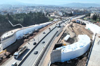 Kocaeli'de Başiskele Kavşağı’nın silueti ortaya çıkıyor