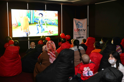 TCL Electronics Türkiye’den LÖSEV’li çocuklara özel sinema odası