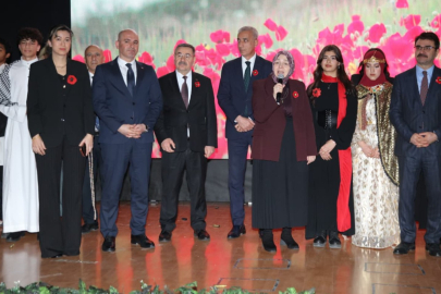 Ankara'da lise öğrencileri Çanakkale ruhunu sahneye taşıdı