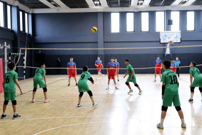 Konya Karatay’da Kardeşlik ve Dostluk Voleybol Turnuvası başladı