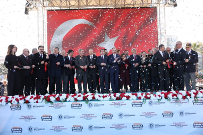 Astorya, İstiklal Meydanı ve Tanıtım Merkezi açıldı