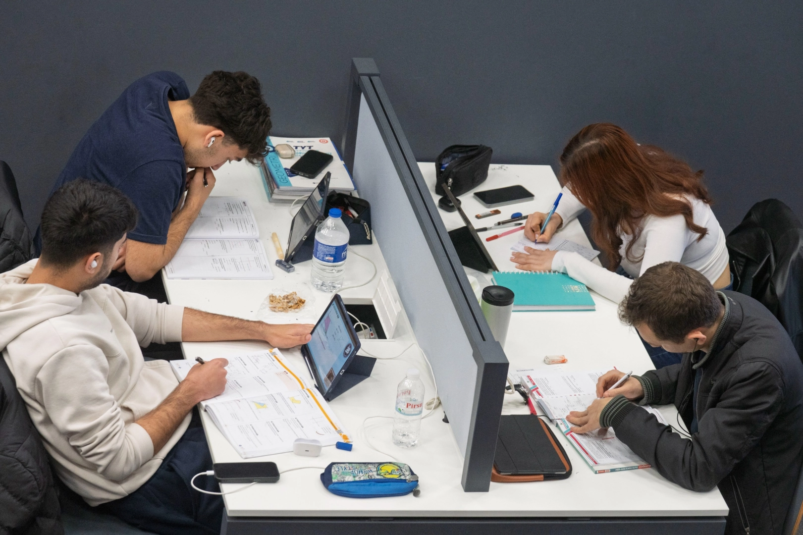 İzmir'in kütüphaneleri gençlere 'İyi Geldi'