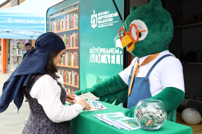 Roman kahramanları İzmit sokaklarında