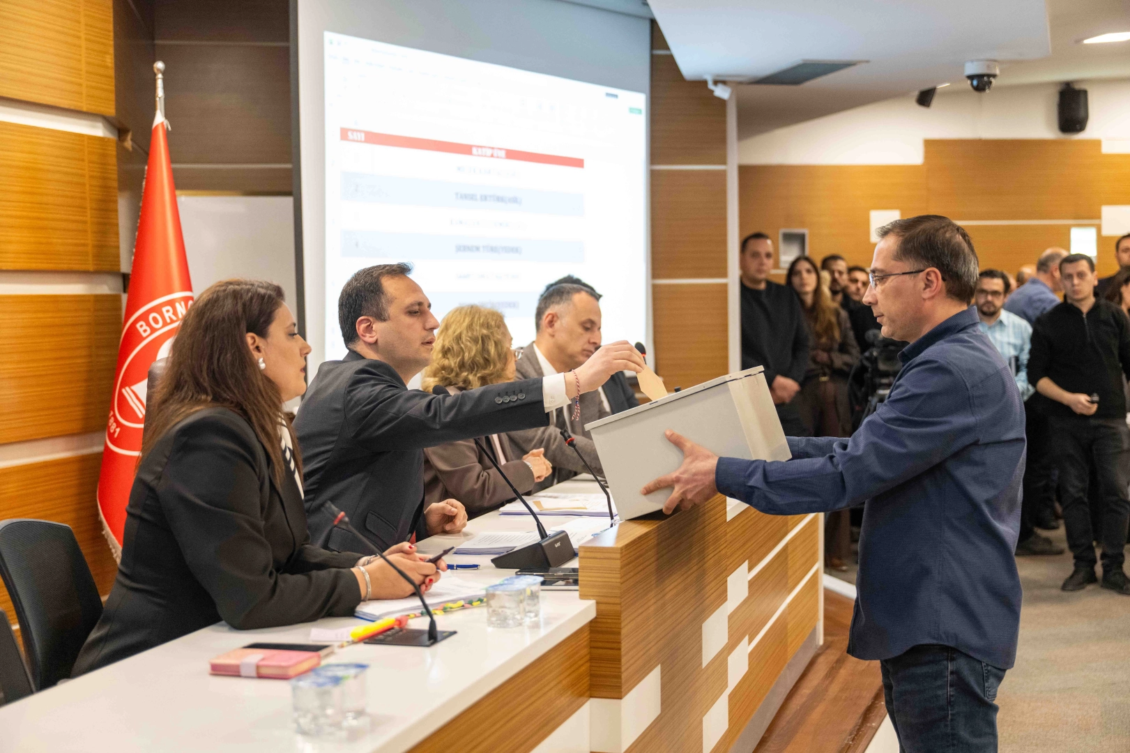 İzmir'de Bornova Meclisi'nde yeni dönem