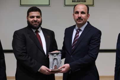 Suriyeli heyetten “Konya Modeli Belediyecilik” incelemesi
