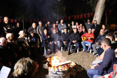 İzmir'de 'Meslek Fabrikası' nöbeti sürüyor