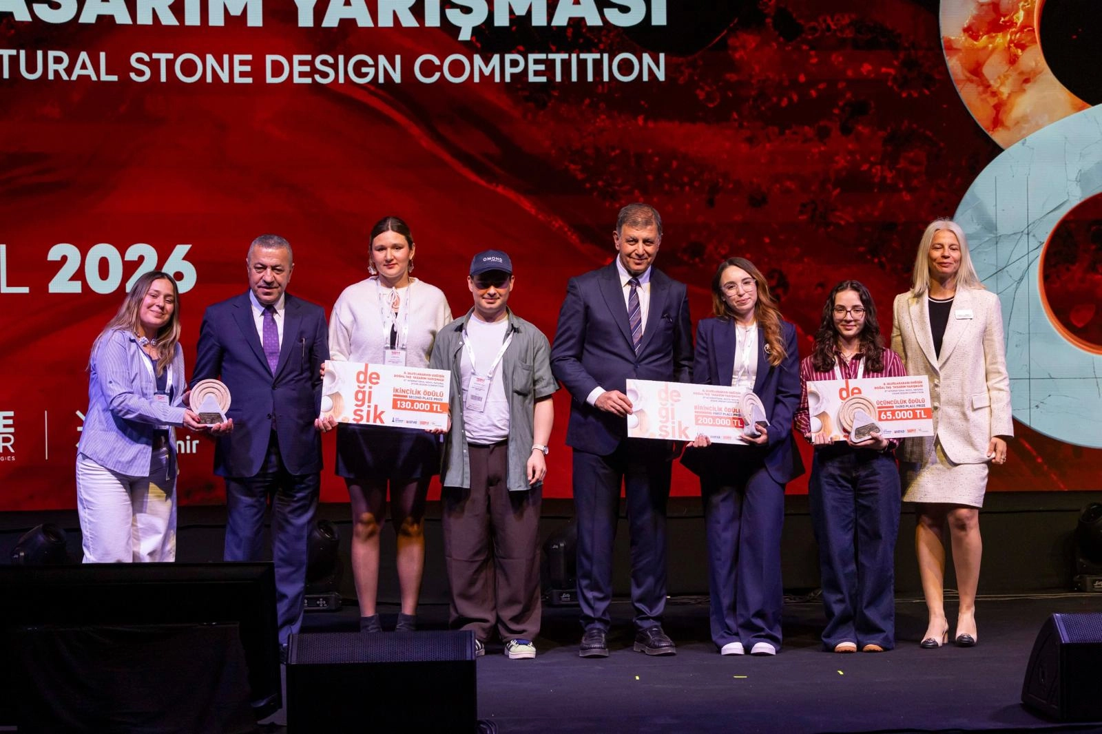 Gençlerden doğaltaşa “dekoratif” dokunuş 