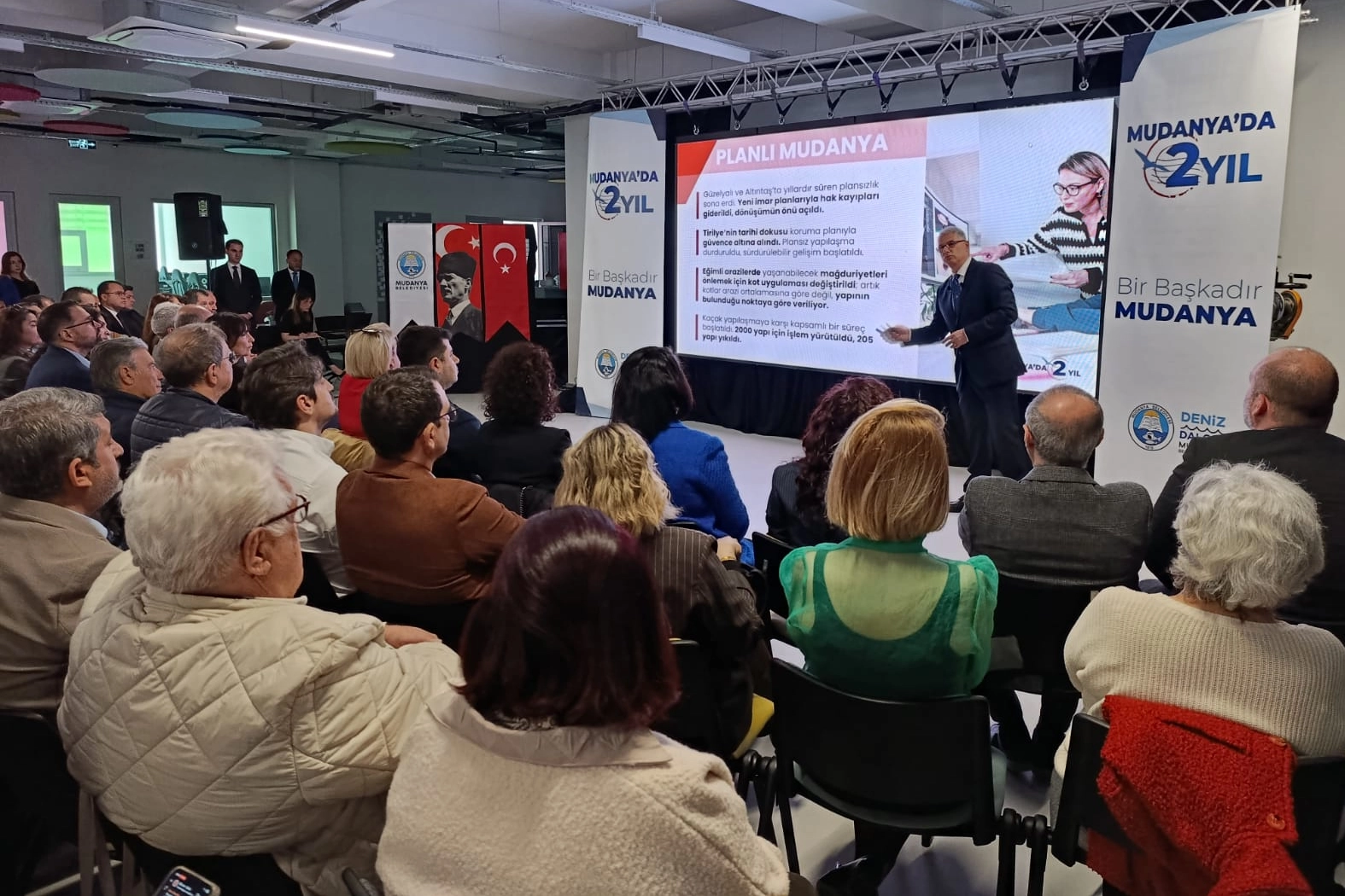 Mudanya'da Başkan Dalgıç'tan iki yıla kapsamlı sunum