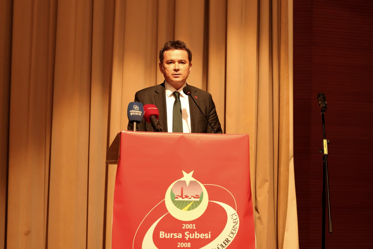 Köy Enstitüleri’nin 86. yılında aydınlanma onur ödülü sahibini buldu