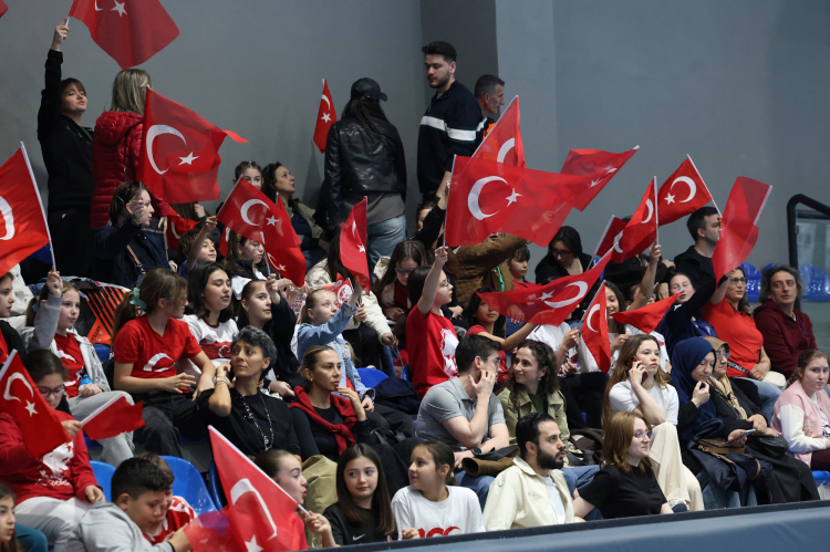 Bursa Büyükşehir Belediyespor, Avrupa’da avantajı yakaladı