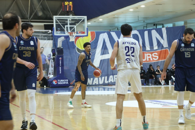 Türkiye Basketbol Ligi’nde şampiyon Çayırova Belediyesi!