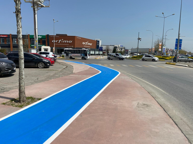 Sakarya Erenler’de bisiklet yollarına güvenli dokunuş