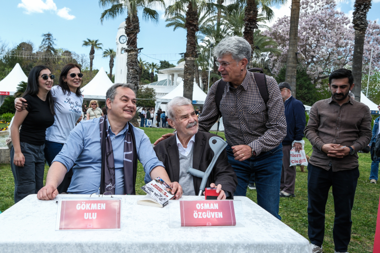 İZKİTAP’ta hafta sonu edebiyatla dolu geçti