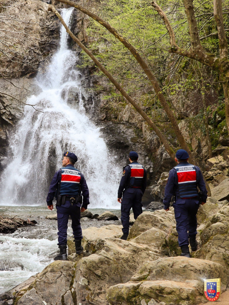 Yalova’da Jandarma turizm bölgelerinde güvenliği artırdı