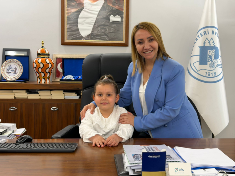 Bilecik Pazaryeri’nde 23 Nisan’da koltuk çocukların