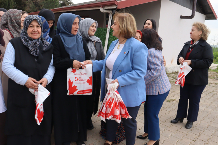 Çubuklubala’daki İZMEK kursiyerlerinden belediyeye teşekkür