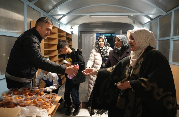 Okul saldırılarında hayatlarını kaybedenler için Keçiören’de mevlit okutuldu