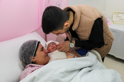 Gaziantep'de tüp bebek desteğinin ilk bebeği dünyaya geldi