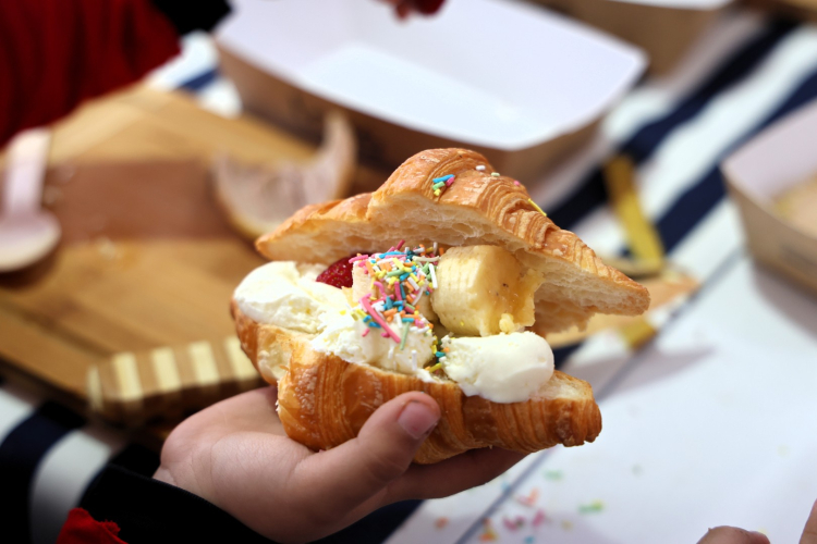 Kruvasan süsleme atölyesi ilgi görüyor